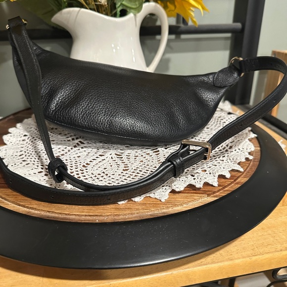 Kate Spade Black Leather Belt Bag - Picture 8 of 9